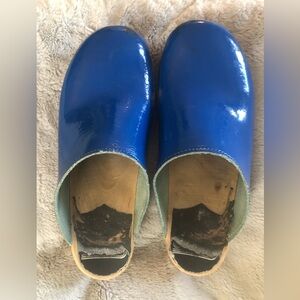 Vollsjo made in Sweden clogs/minimum scuffing